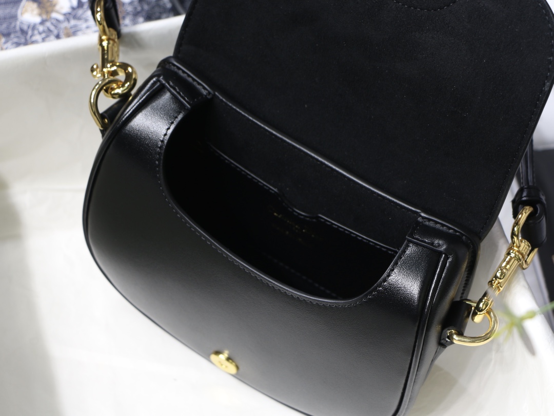 Dior Small Bobby Bag in Black Leather - Image 7