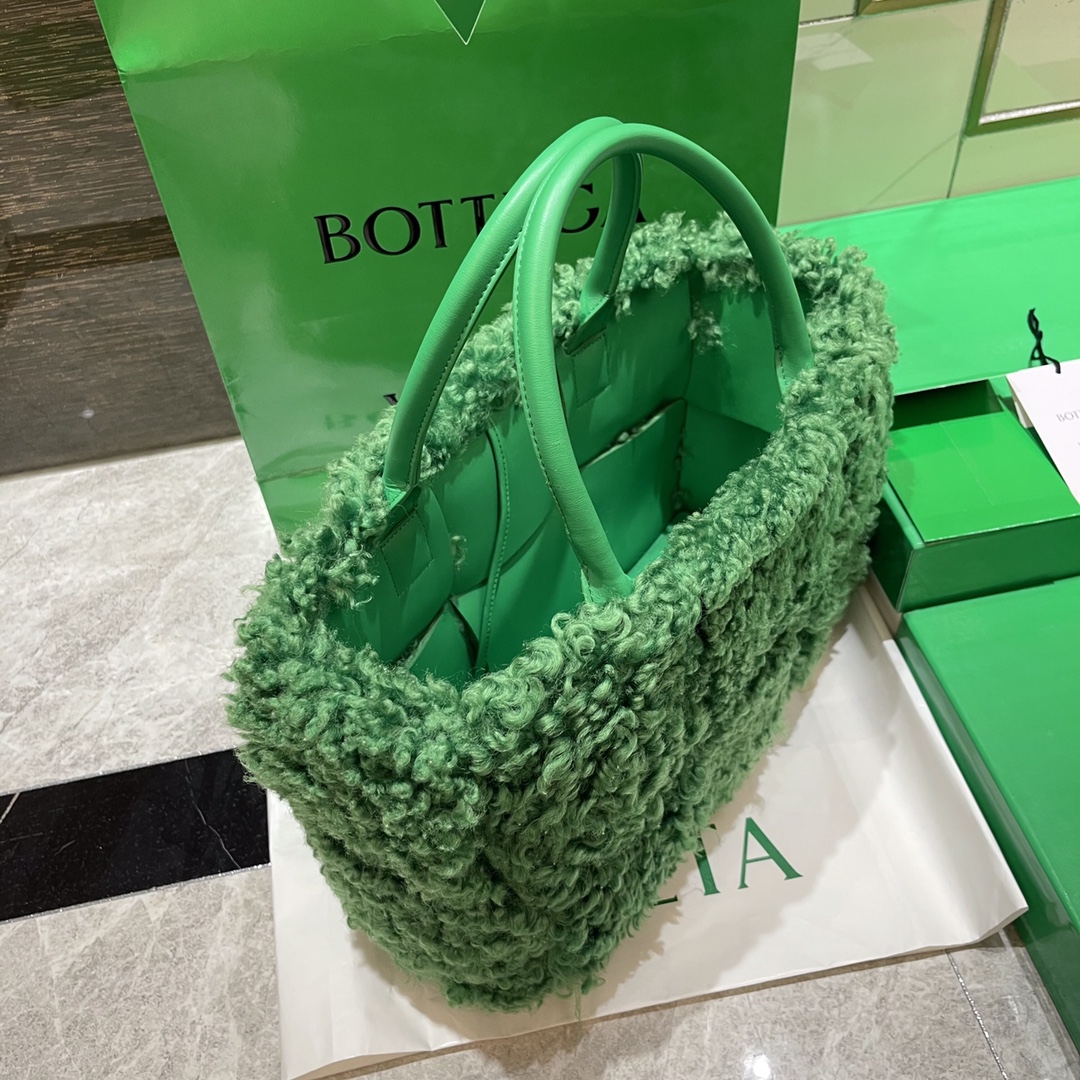 Bottega Veneta Bag - Image 3
