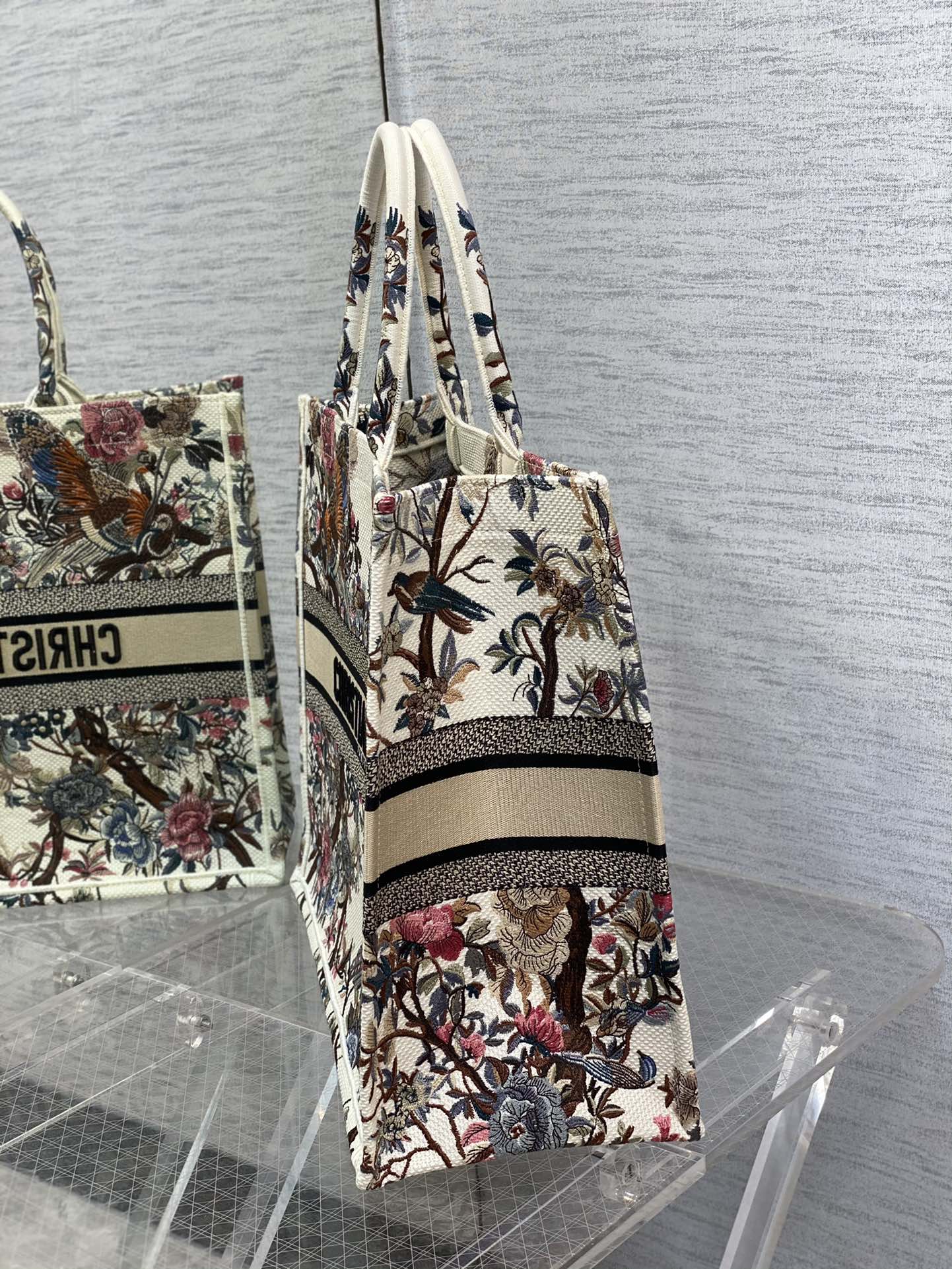 Dior Large Winter Garden Tote Bag - Image 7