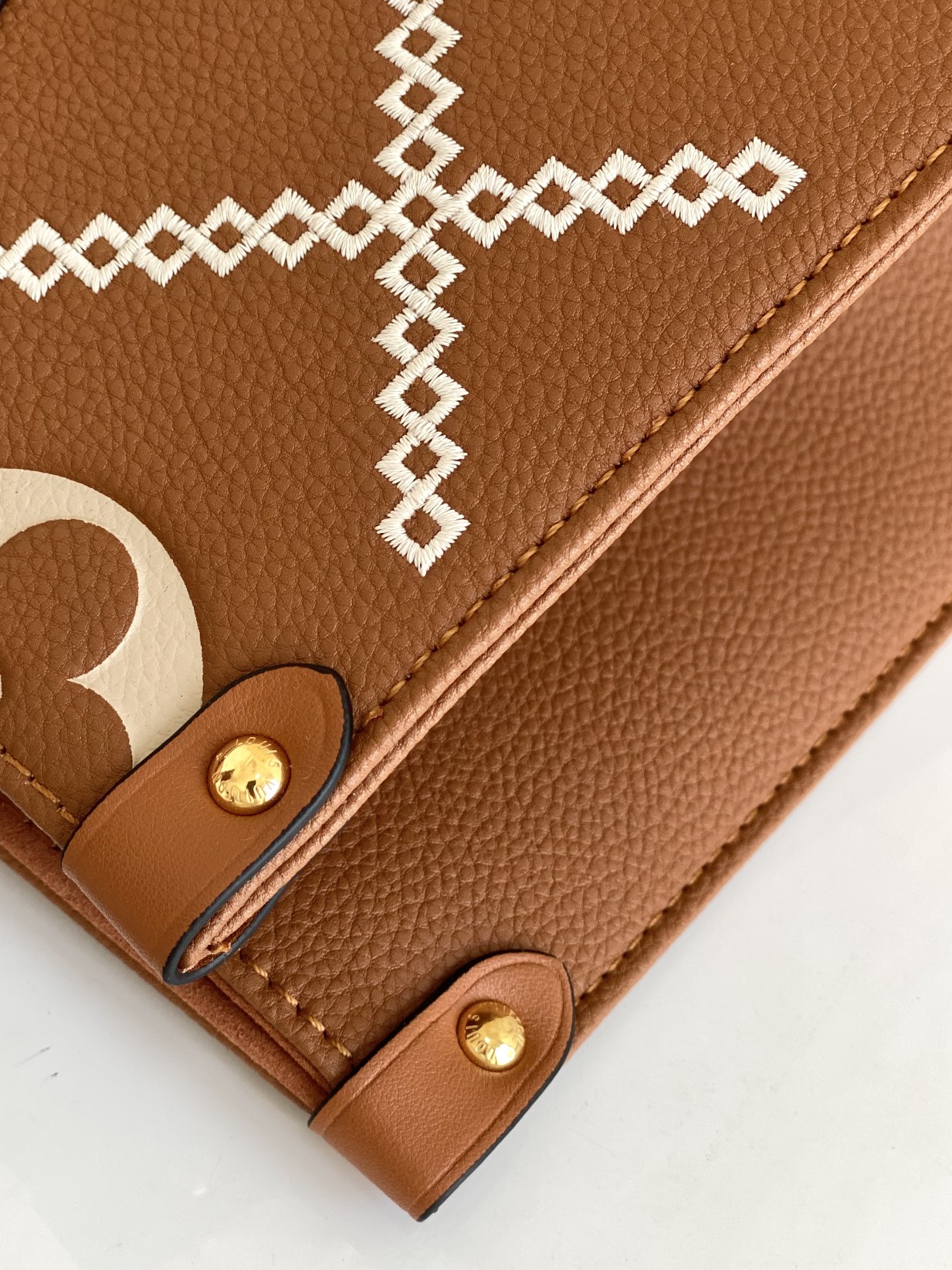 Louis Vuitton OnTheGo Medium Tote Bag - Image 7