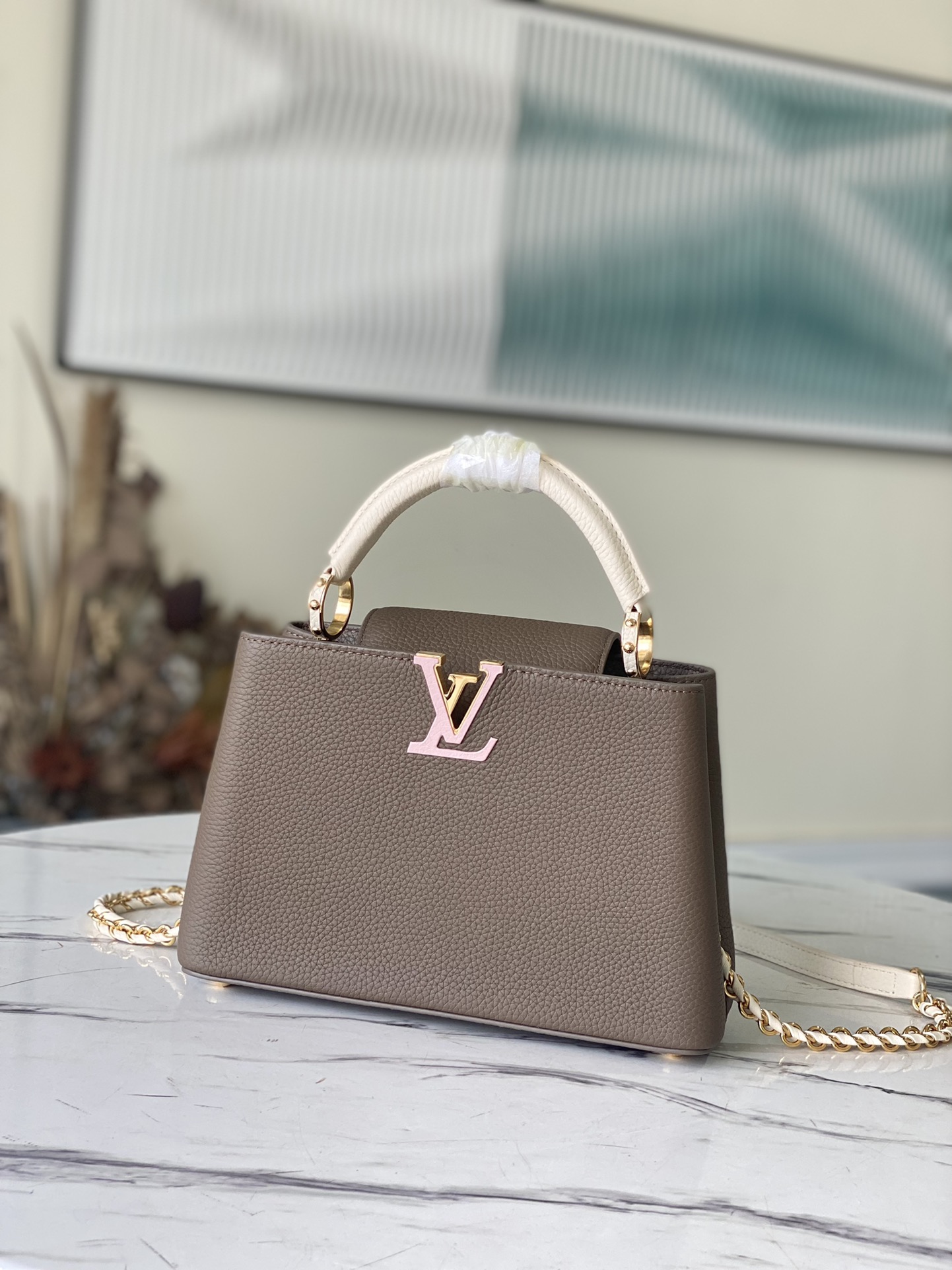Louis Vuitton Capucines BB Small Handbag in Brown