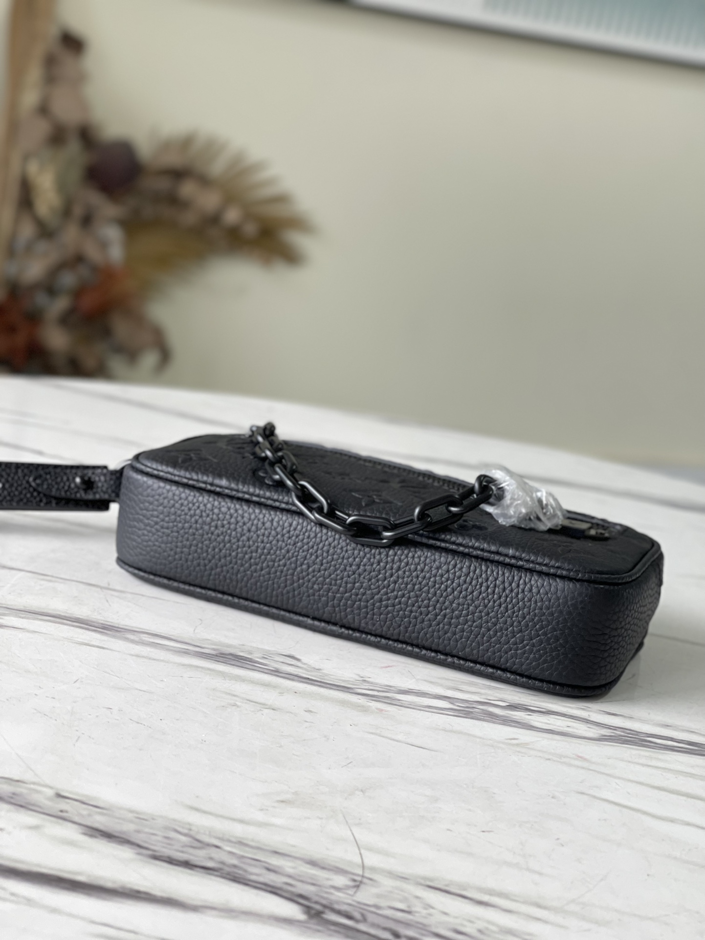 Louis Vuitton Pochette Volga Clutch - Image 5