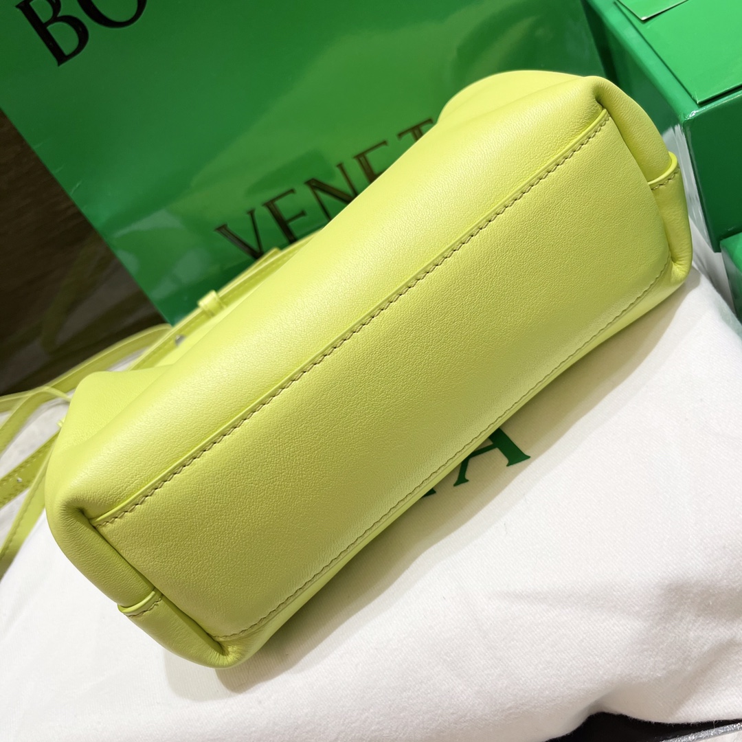 Bottega Veneta Bag - Image 4