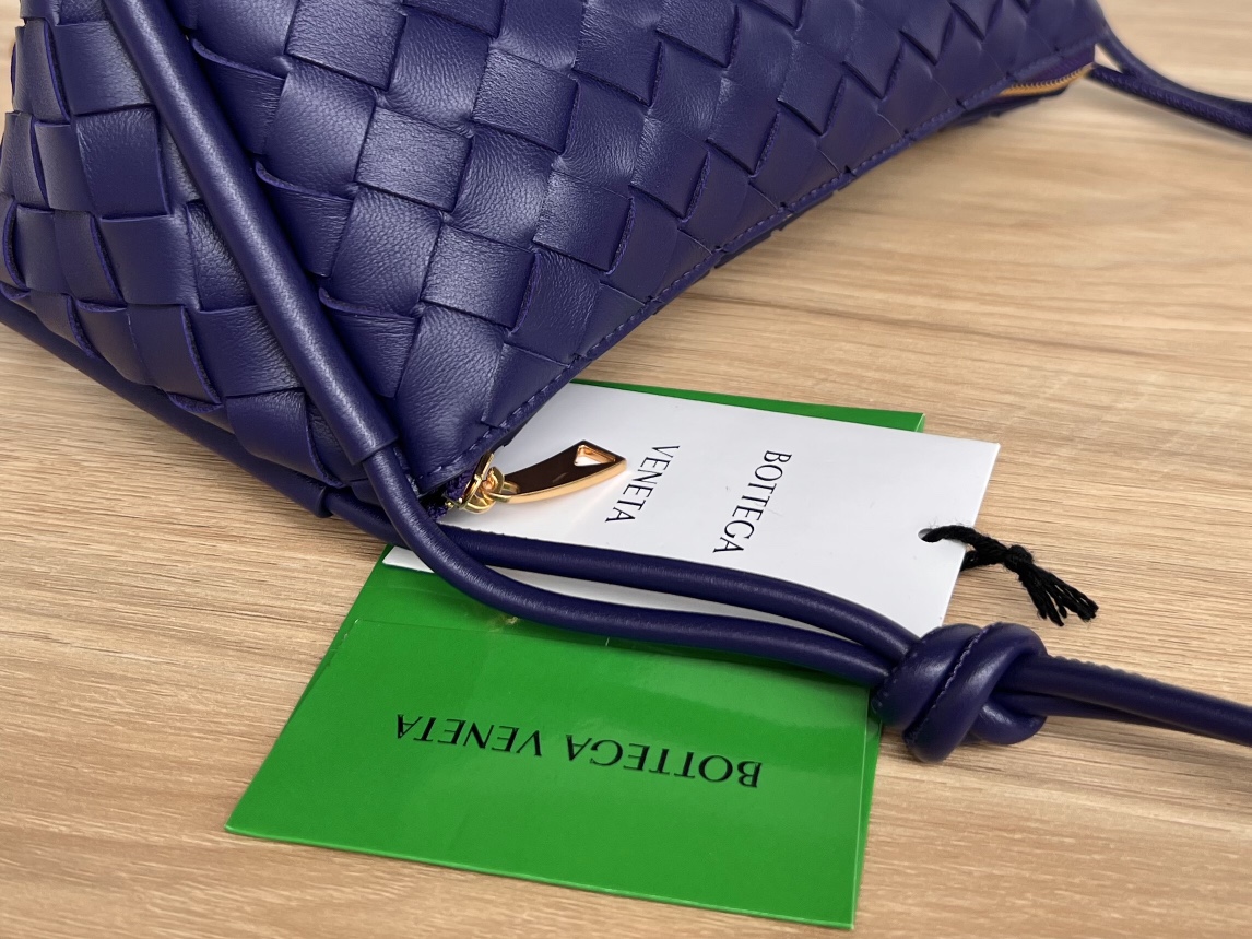 Bottega Veneta Bag - Image 9