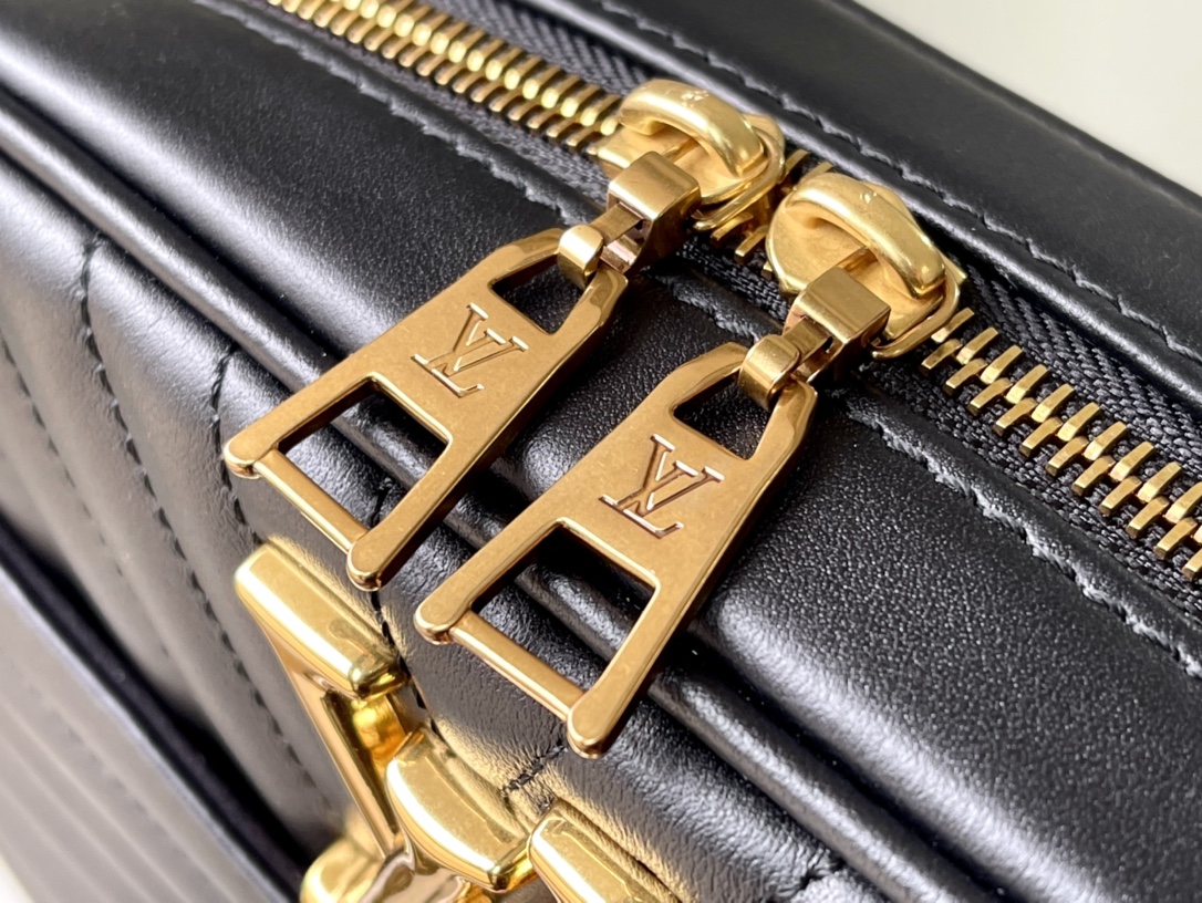 Louis Vuitton New Wave Camera Bag - Image 8