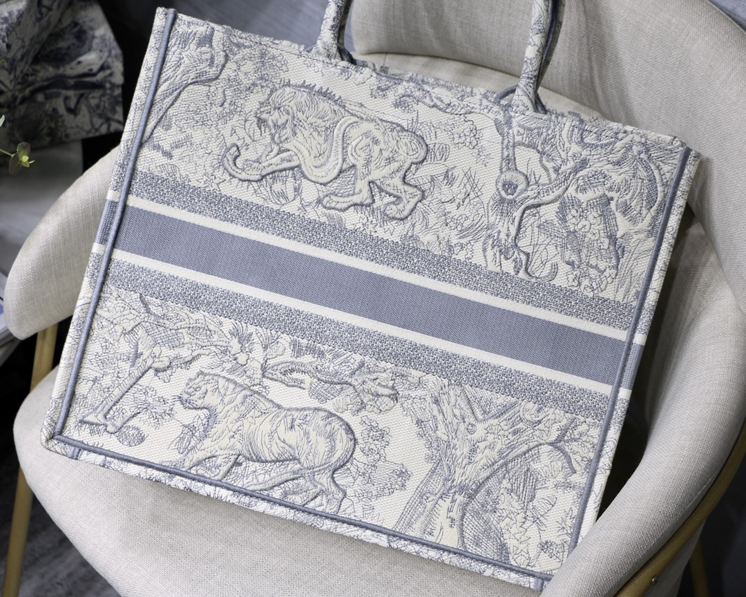 Dior Large Book Tote Bag in Grey Tiger Embroidery - Image 10