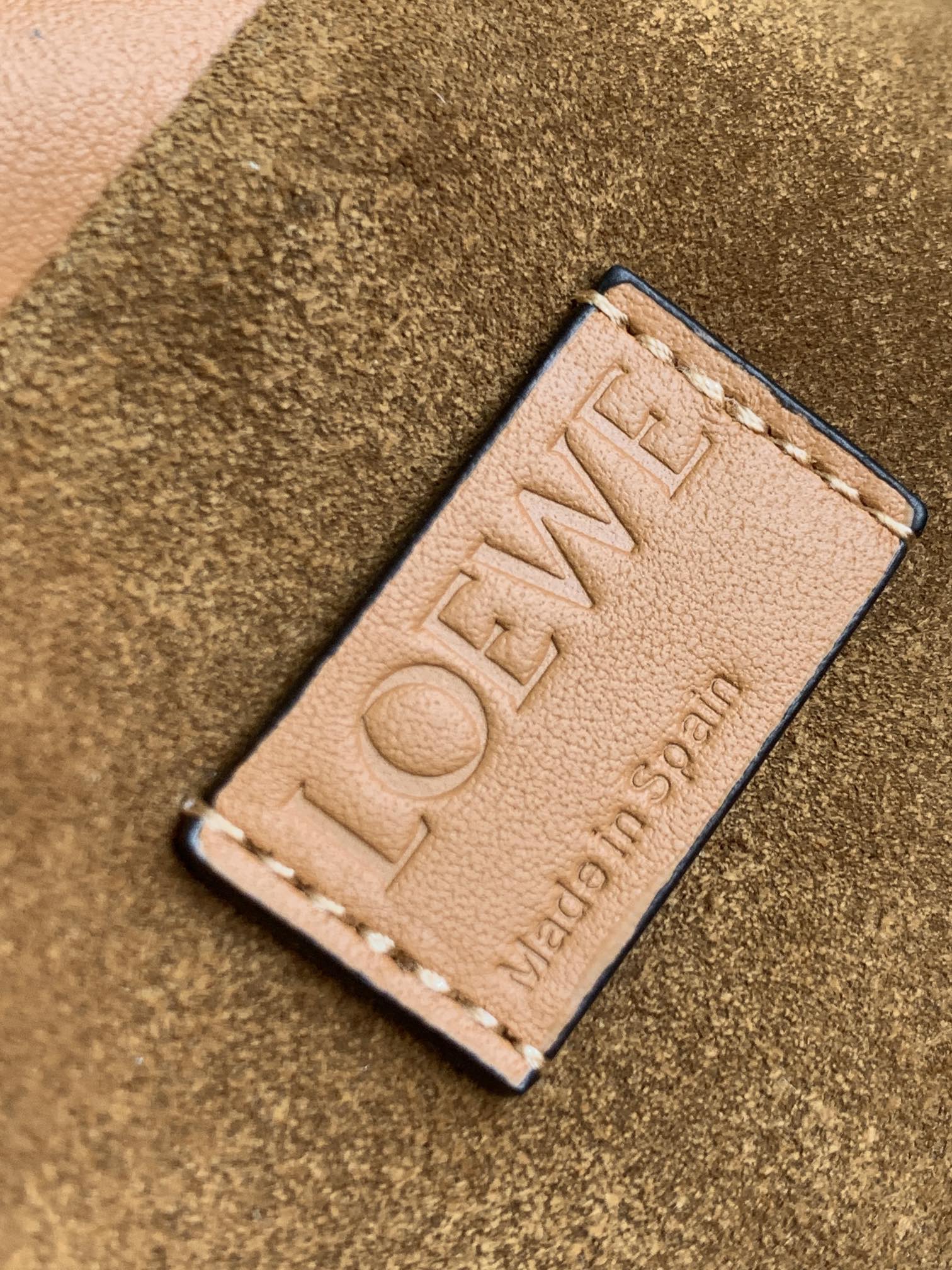 Loewe Large Flamenco Bag in Golden Brown Calfskin - Image 9