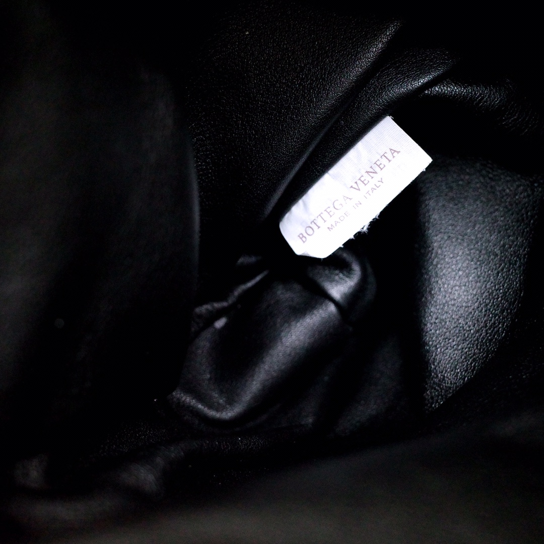 Bottega Veneta Bag - Image 9