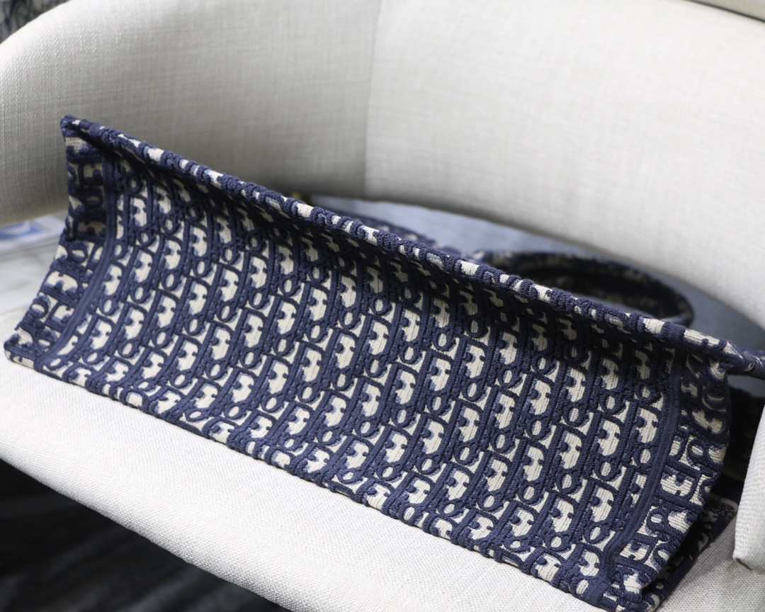 Dior Large Book Tote Bag in Blue Monogram - Image 9