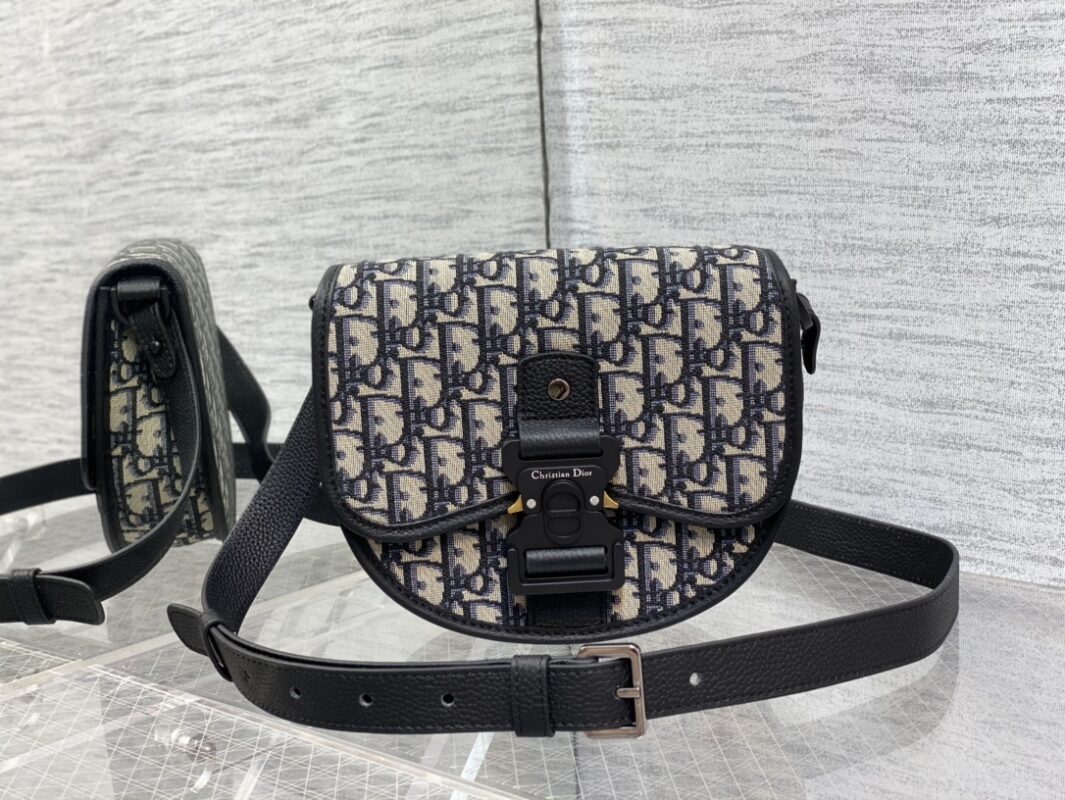 Dior Oblique Messenger Bag
