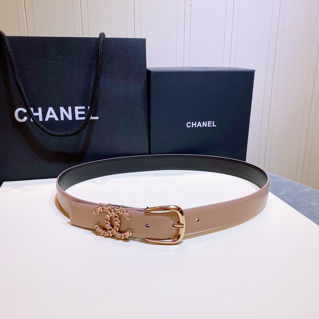 db9bf2_77fb77fbbde845ca87c68785e5fb2058mv2.jpg Chanel Leather Belt - Image 1