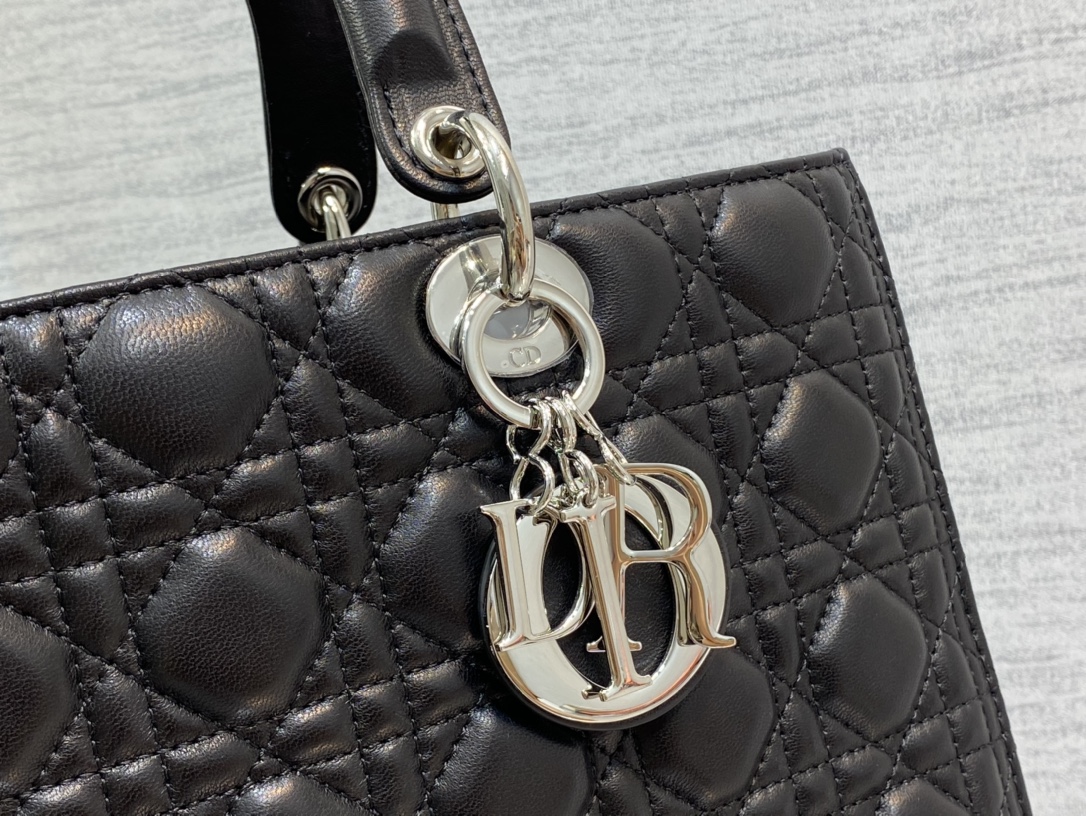 Lady Dior Large Bag in Black Sheepskin - Image 7