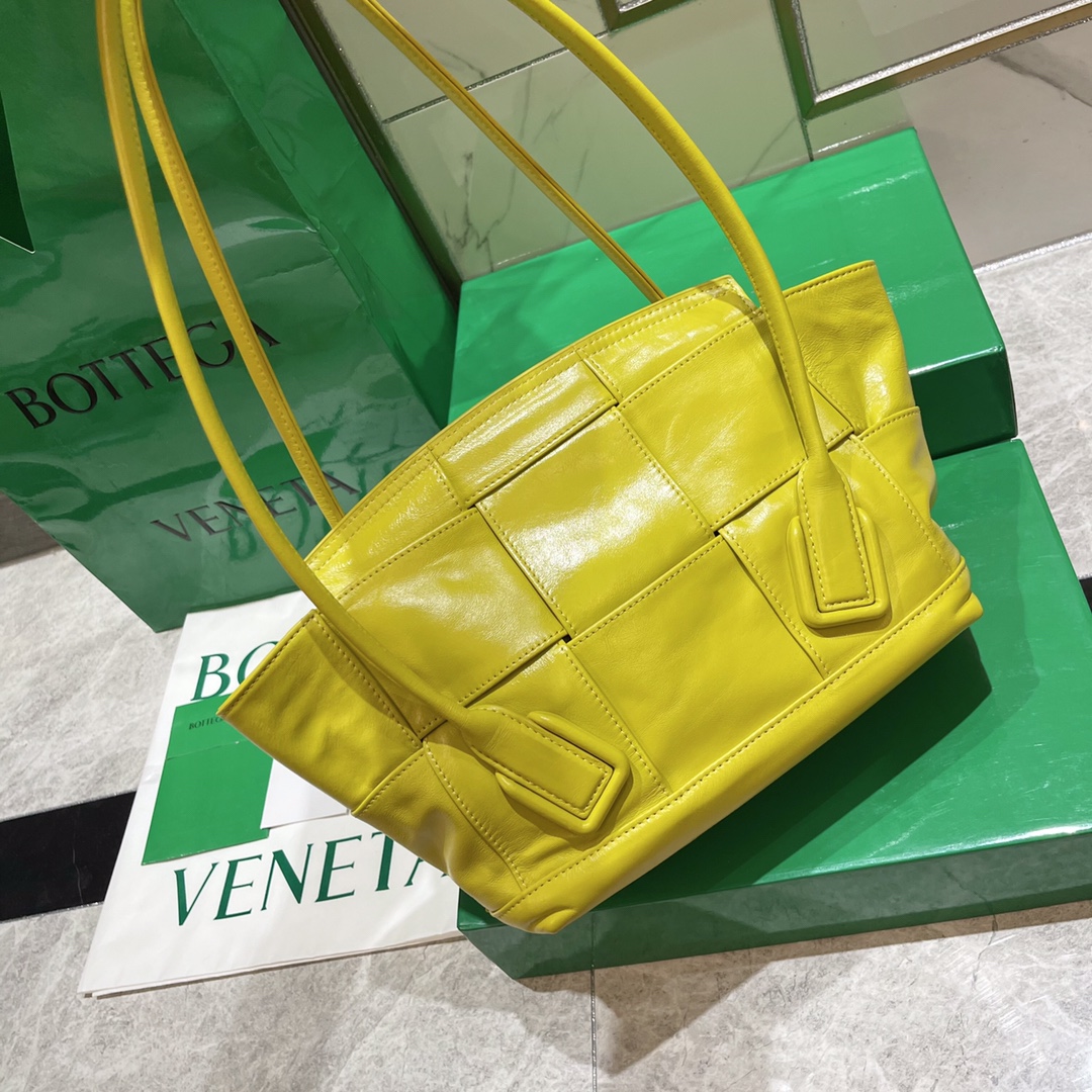 Bottega Veneta Bag - Image 6