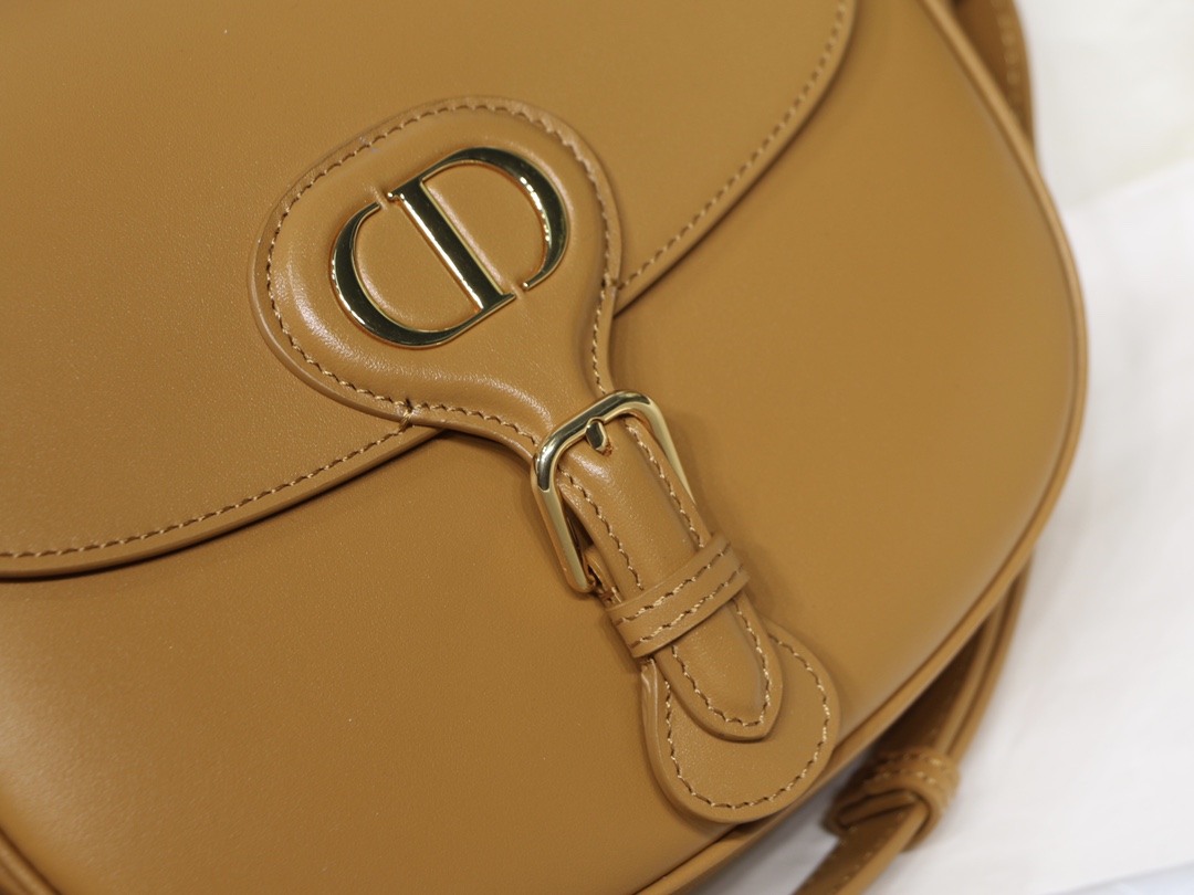 Dior Medium Bobby Bag in Caramel Leather - Image 7