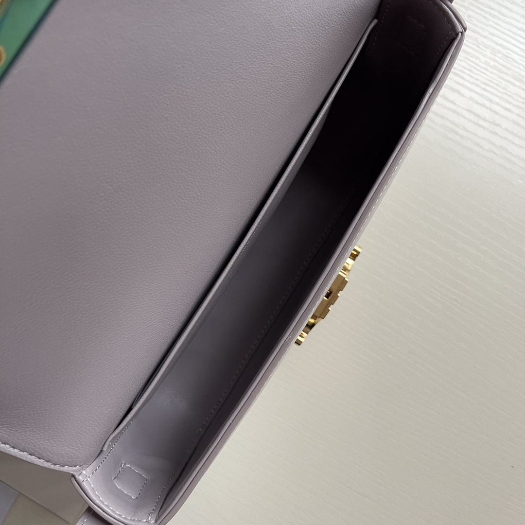 Celine Arc de Triomphe Underarm 20cm Bag in Grey - Image 10