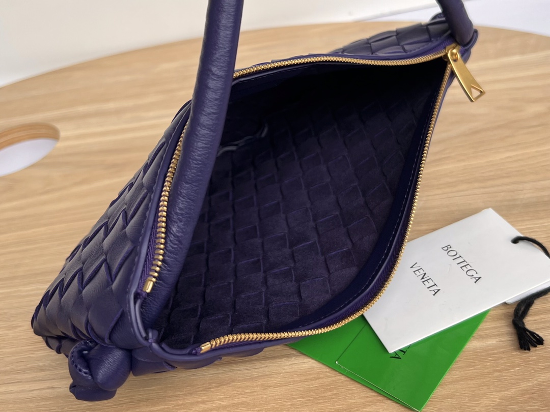 Bottega Veneta Bag - Image 7