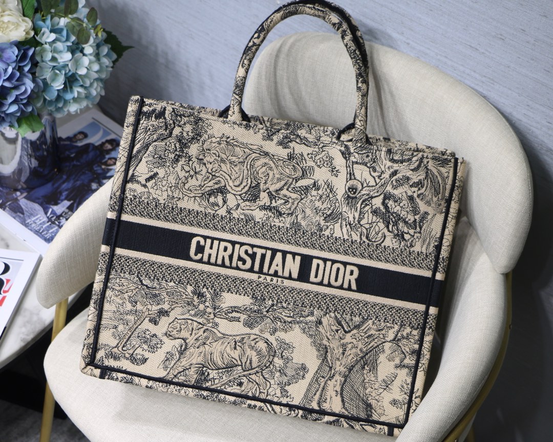 Dior Large Book Tote Bag in Black&White Tiger Embroidery