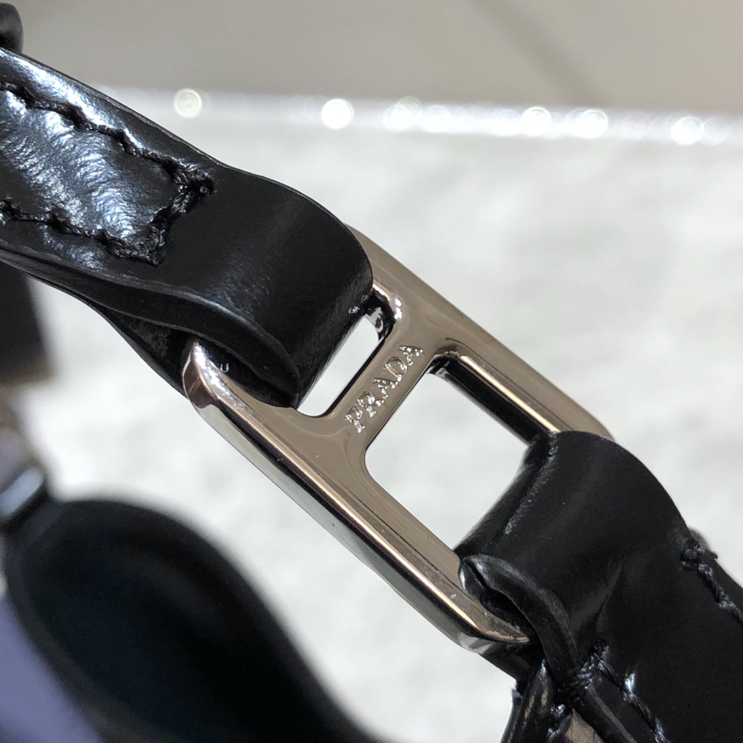 Prada Bags - Image 9