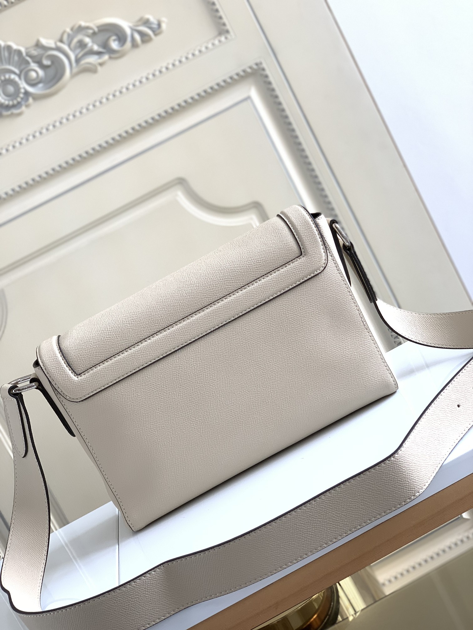 Louis Vuitton New Flap Messenger Bag - Image 3