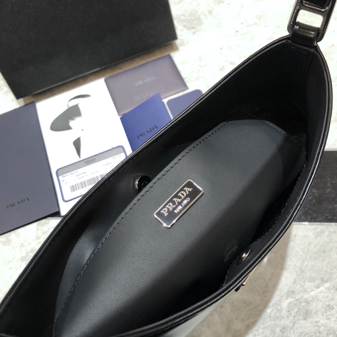 Prada Bags - Image 8