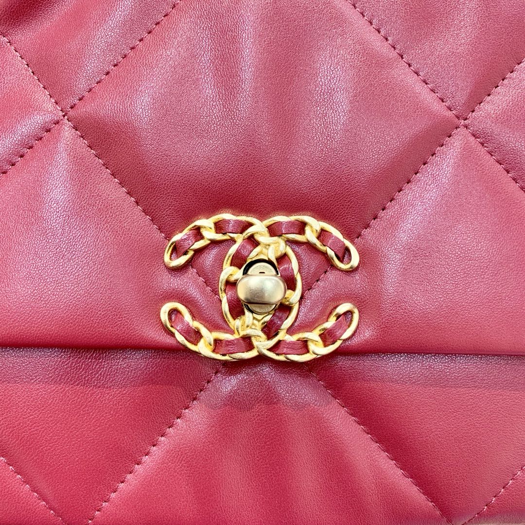 Chanel Double Chain Bag - Image 9