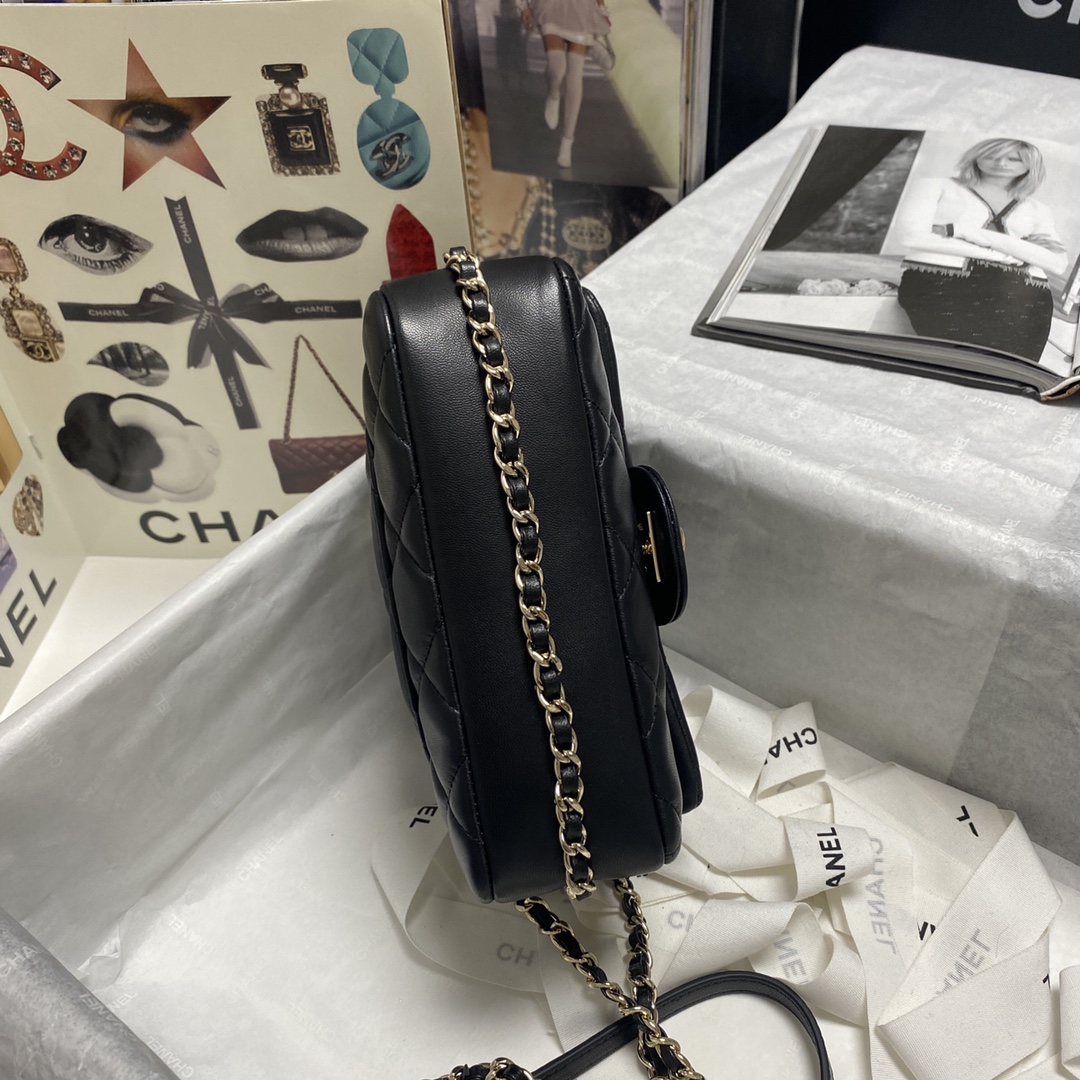 Chanel Pearl Chain Mini Flap Bag in Black - Image 5