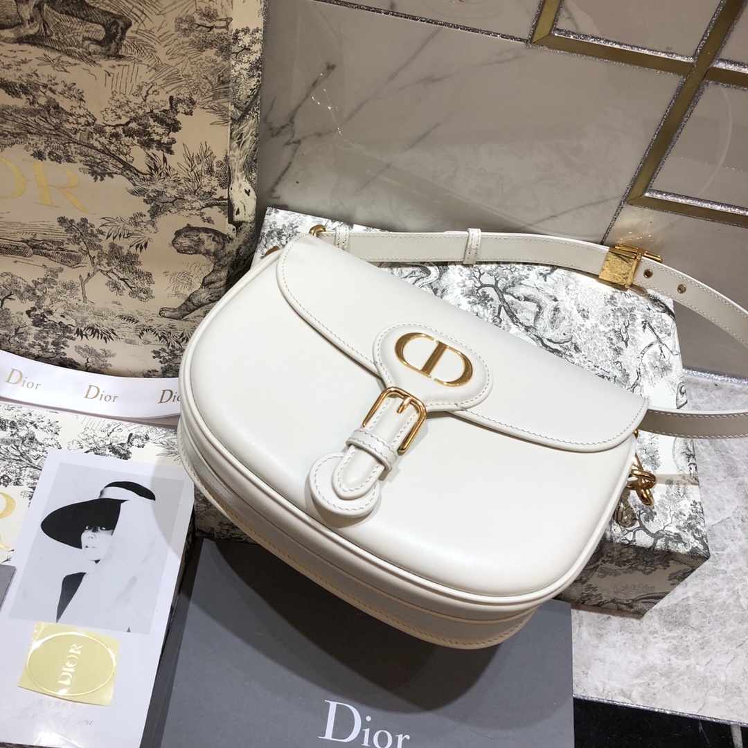 Dior Large Bobby Bag in White - Image 5