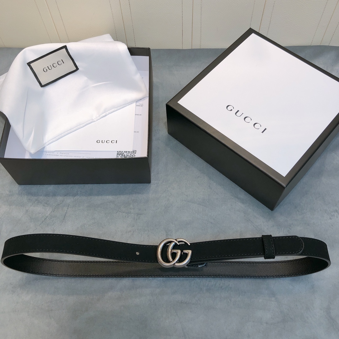 db9bf2_83de218428fb4c35ad7b7e0c58b38096mv2.jpg Gucci Leather Belt - Image 1
