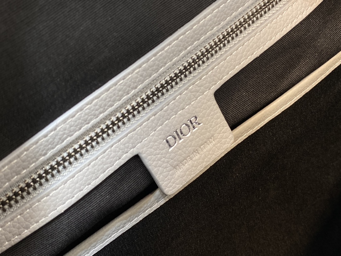 Dior Lingot 50 Bag - Image 8