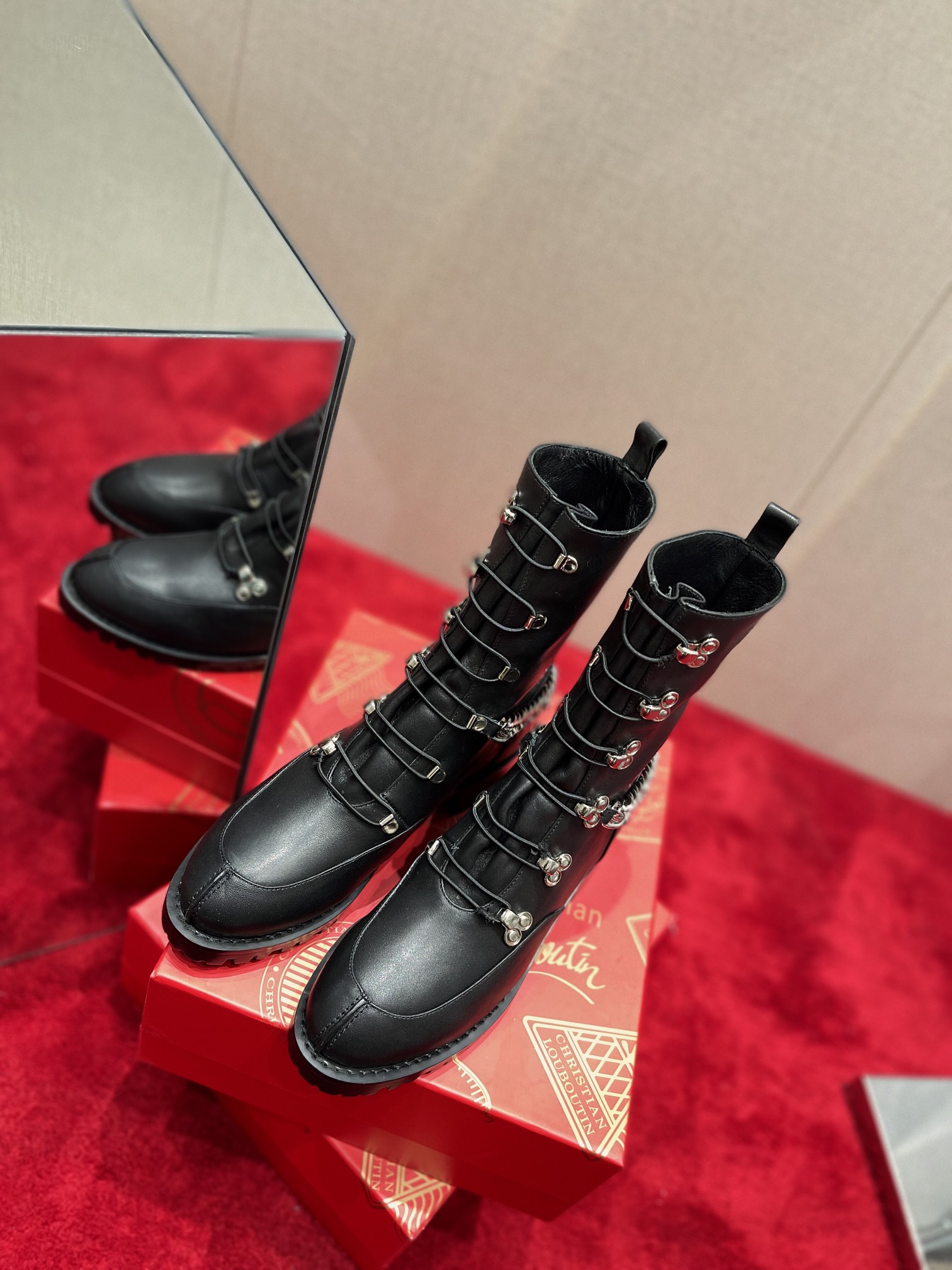 db9bf2_84d45d670224492ab32346ac9c975aebmv2.jpg Louboutin - Image 1