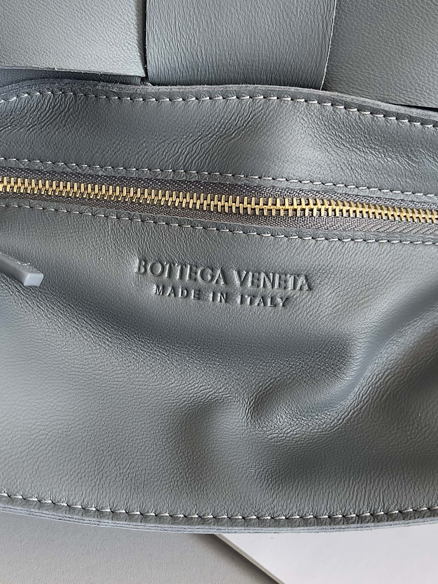 Bottega Veneta Bag - Image 9