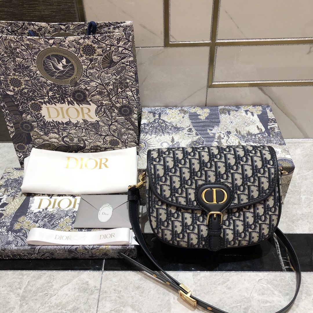 Dior Large Oblique Bobby Bag - Image 4