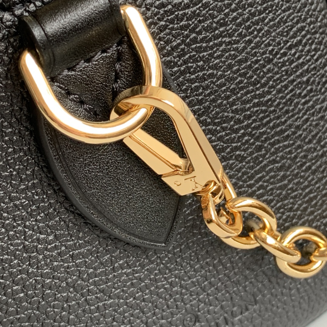Louis Vuitton Black Bandoulière 20 Bag - Image 10
