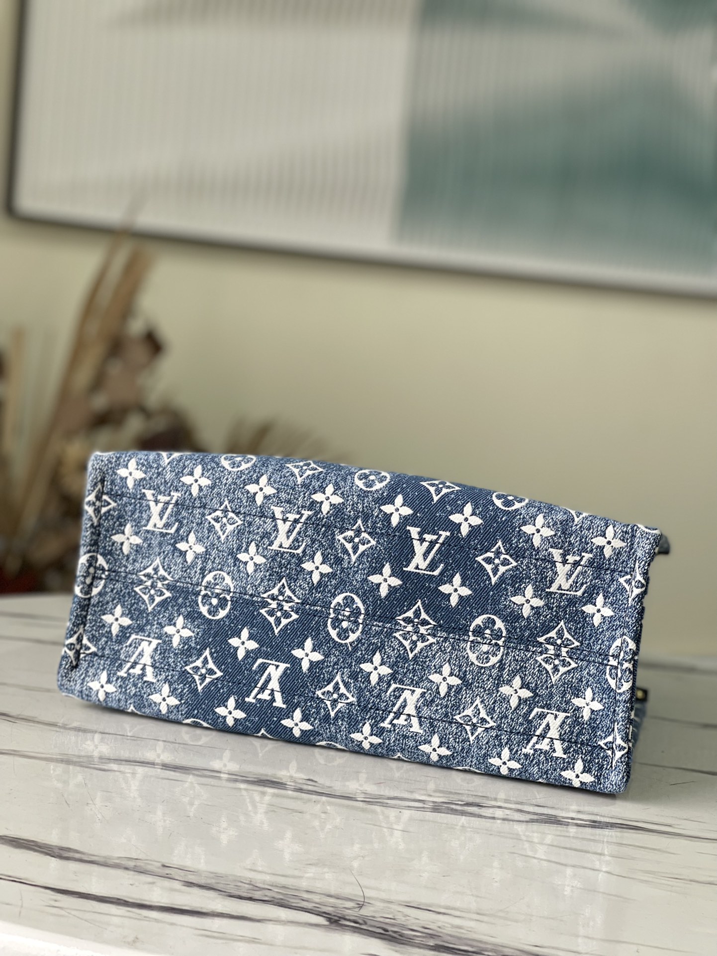 Louis Vuitton Large OnTheGo Bag in Blue Denim - Image 5