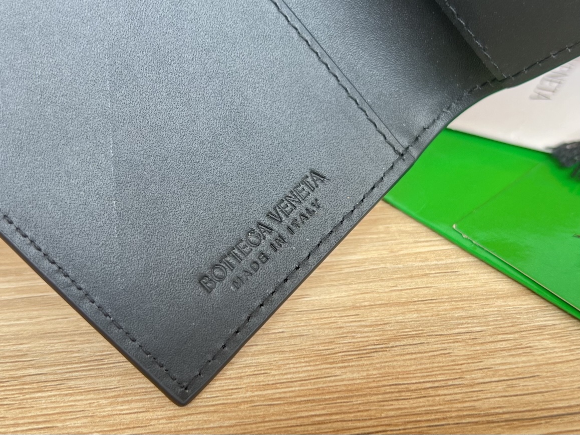 Bottega Veneta Bag - Image 8