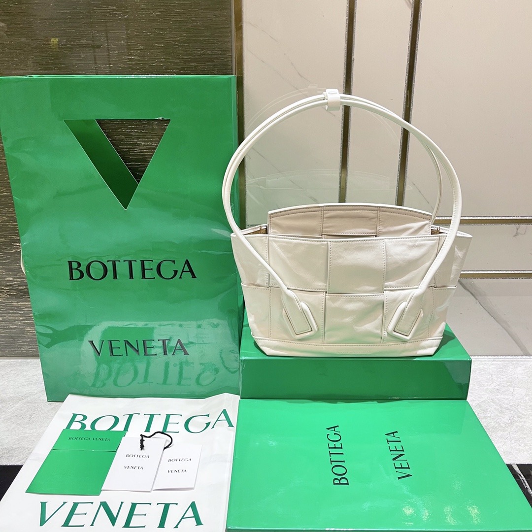 Bottega Veneta Bag