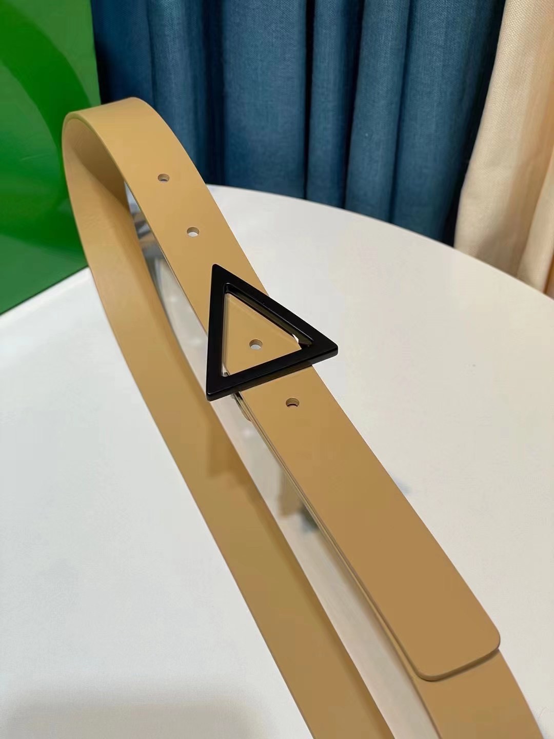 db9bf2_8a3c928db8614e149cf30209bc4da3e8mv2.jpg Bottega Veneta Triangular Buckle Leather Belt - Image 1