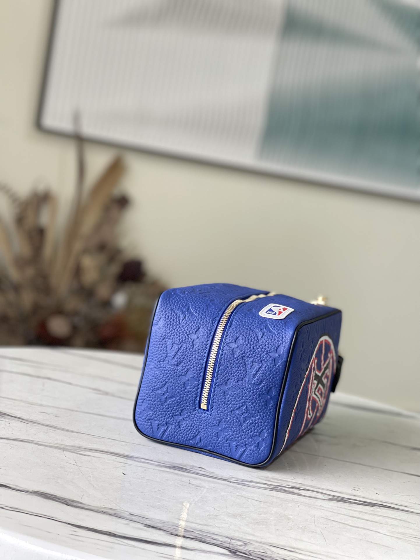 Louis Vuitton Dopp Kit Vanity Bag in Blue - Image 6