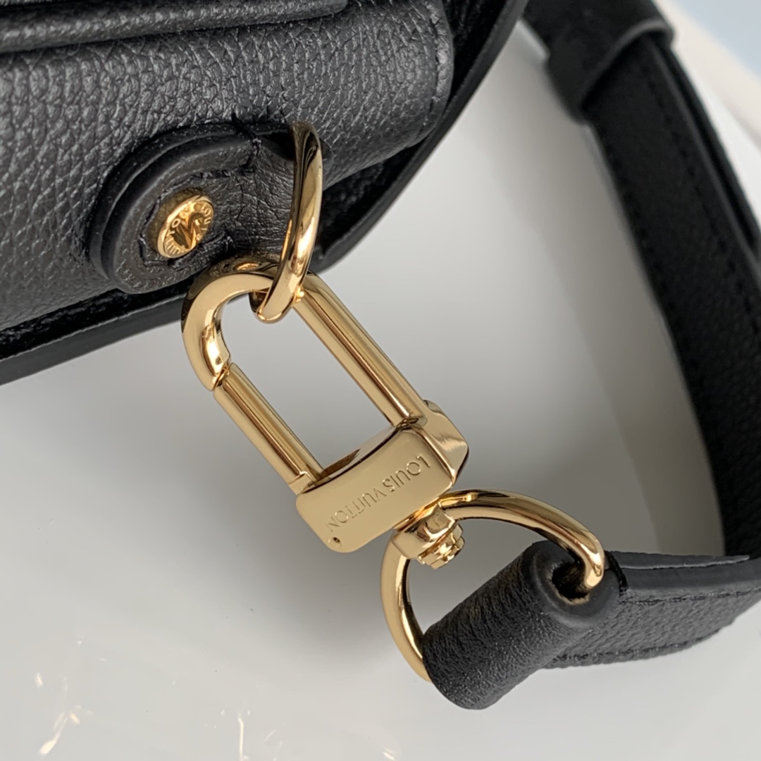 Louis Vuitton Pochette Metis Bag in Black - Image 8