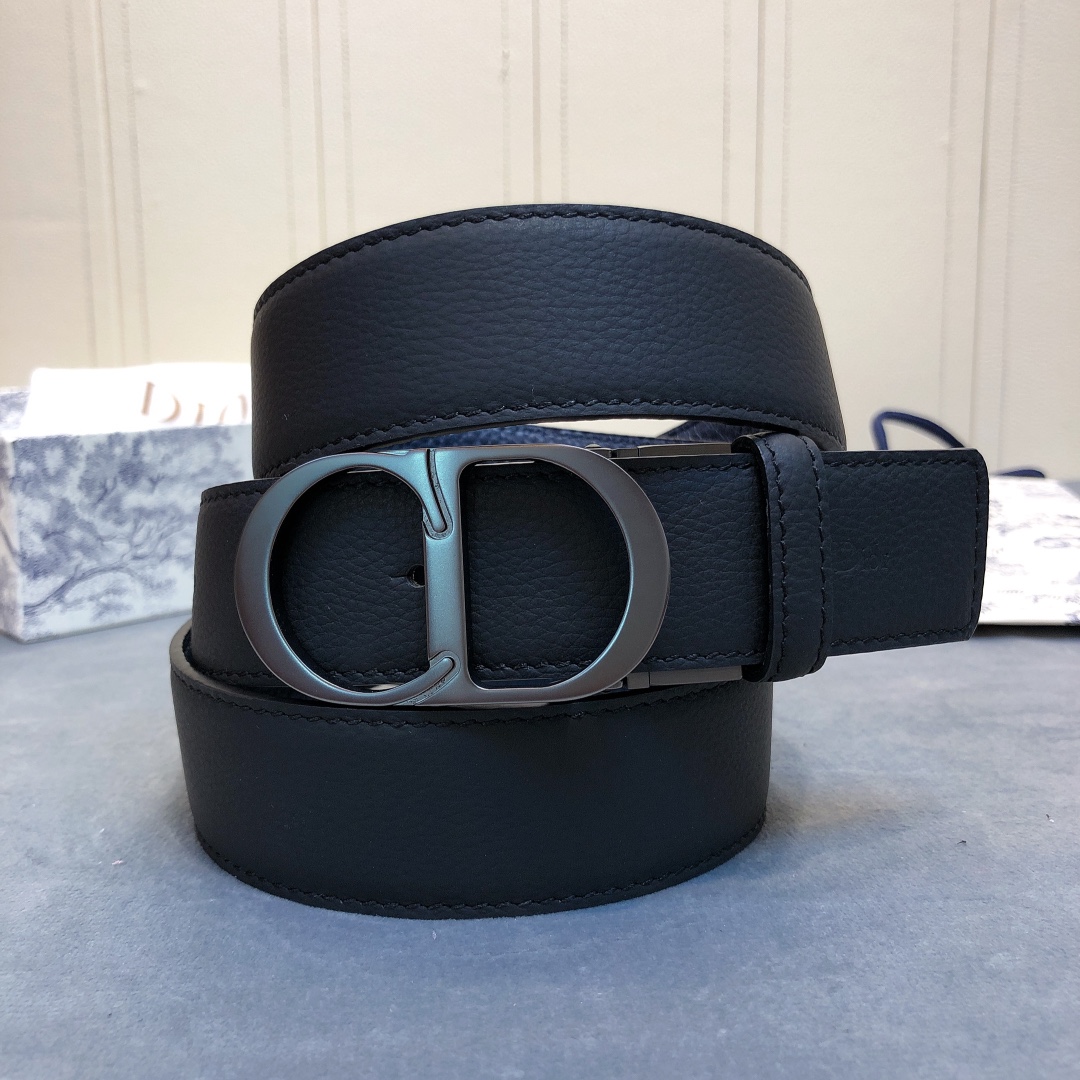 db9bf2_8c0767911cbf44d5bbfbcaf1dbb9612emv2.jpg Dior Double-sided Leather Belt - Image 1