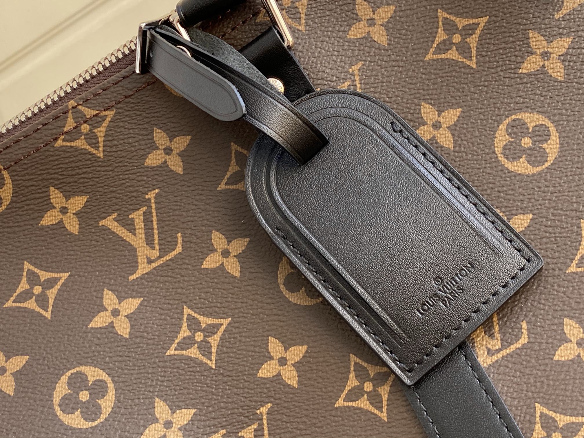 Louis Vuitton Classic Keepall 45 Bag in Damier Graphite Canvas - Image 5