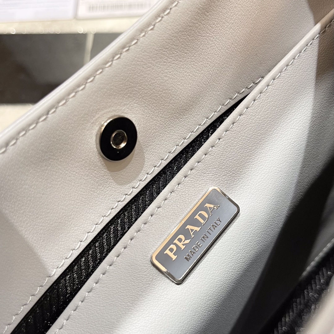 Prada Bags - Image 9