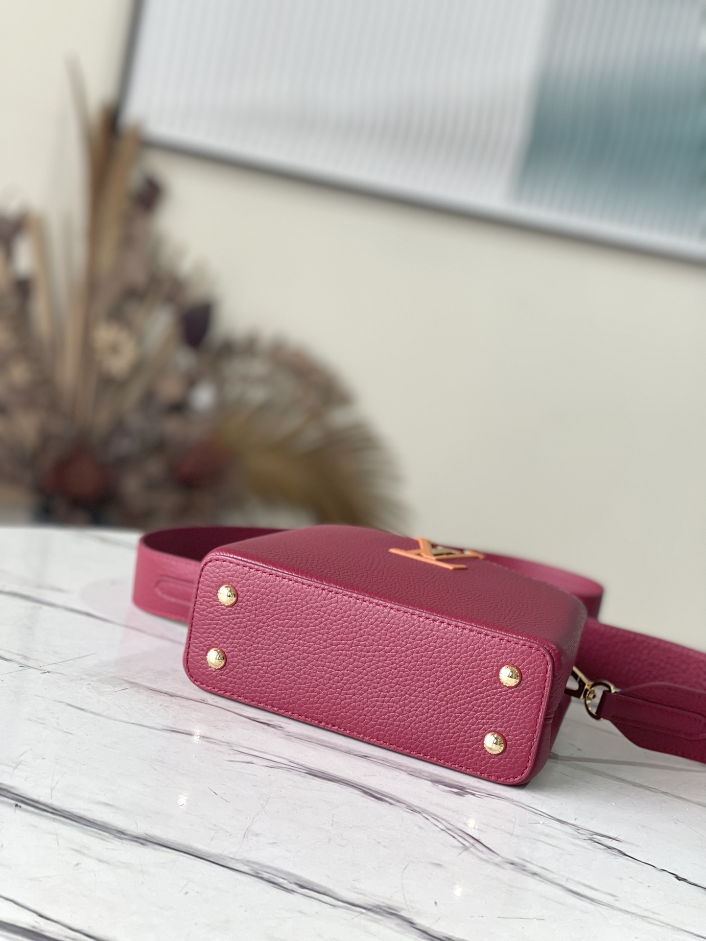 Louis Vuitton Capucines Mini Handbag in Ruby Red - Image 5