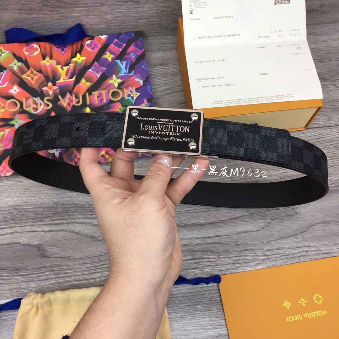 db9bf2_92bae0cee8f244b7afdd8a08ef2ec746mv2.jpg Louis Vuitton Square Franc Buckle 35mm Reversible Belt - Image 1