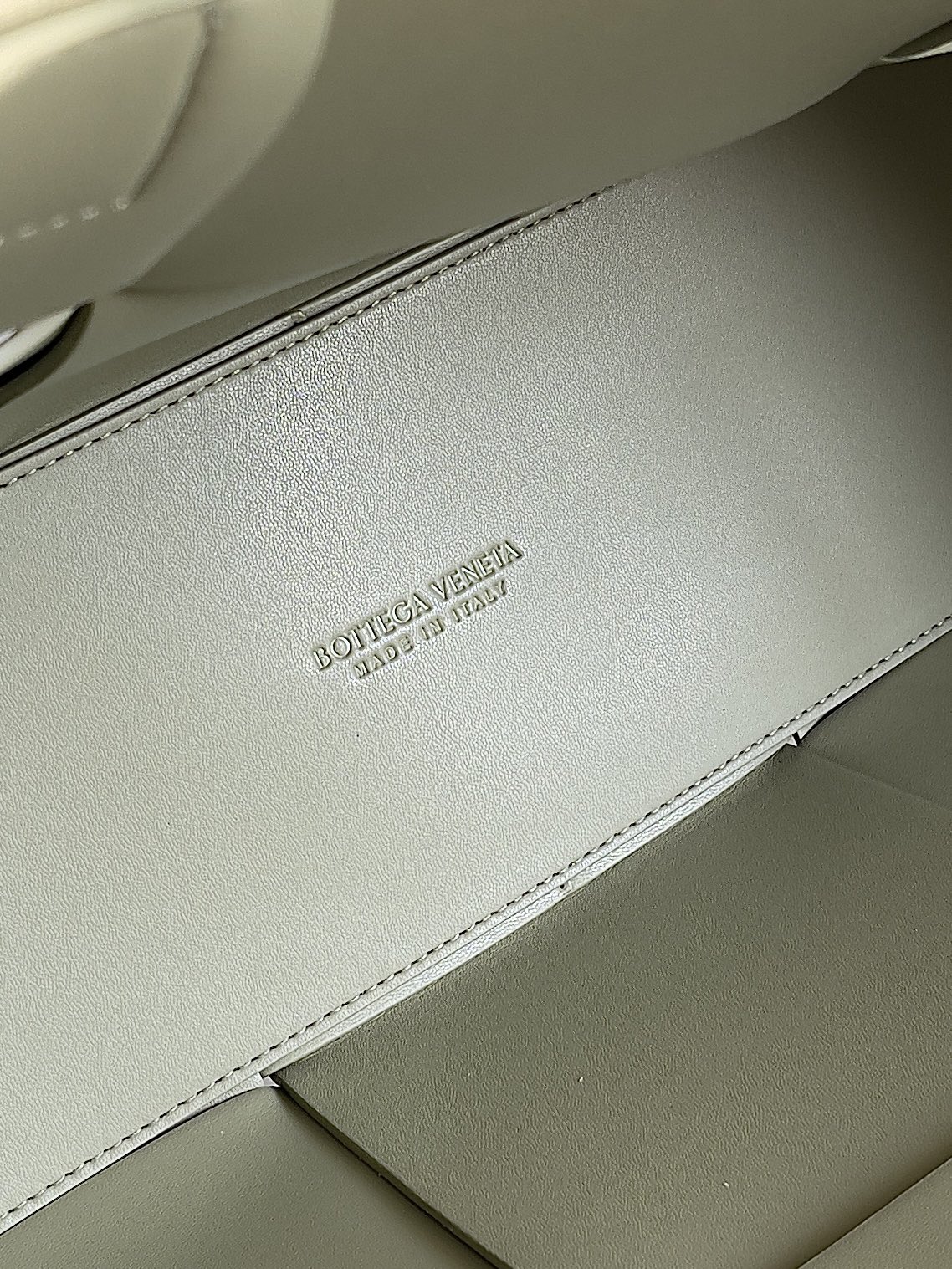 Bottega Veneta Bag - Image 9