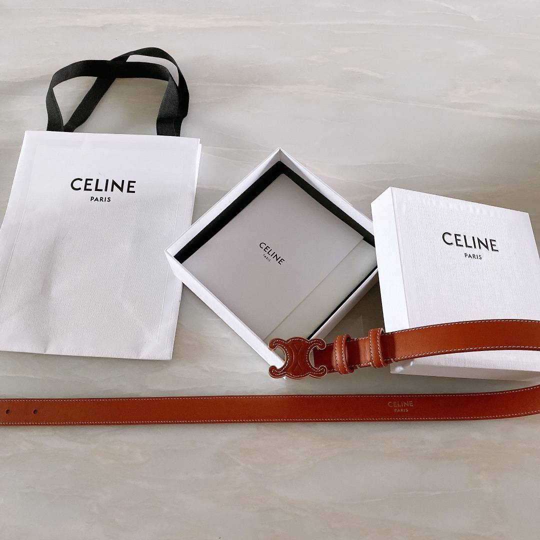 db9bf2_9704d9fb7deb47b7aaa250004797d688mv2.jpg Celine Triomphe Leather Belt - Image 1
