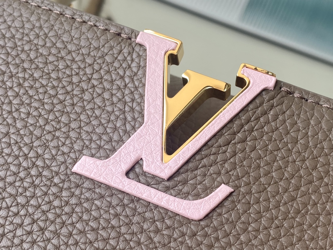 Louis Vuitton Capucines BB Small Handbag in Brown - Image 6