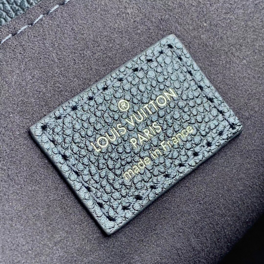 Louis Vuitton Pochette Metis Bag in Blue - Image 10