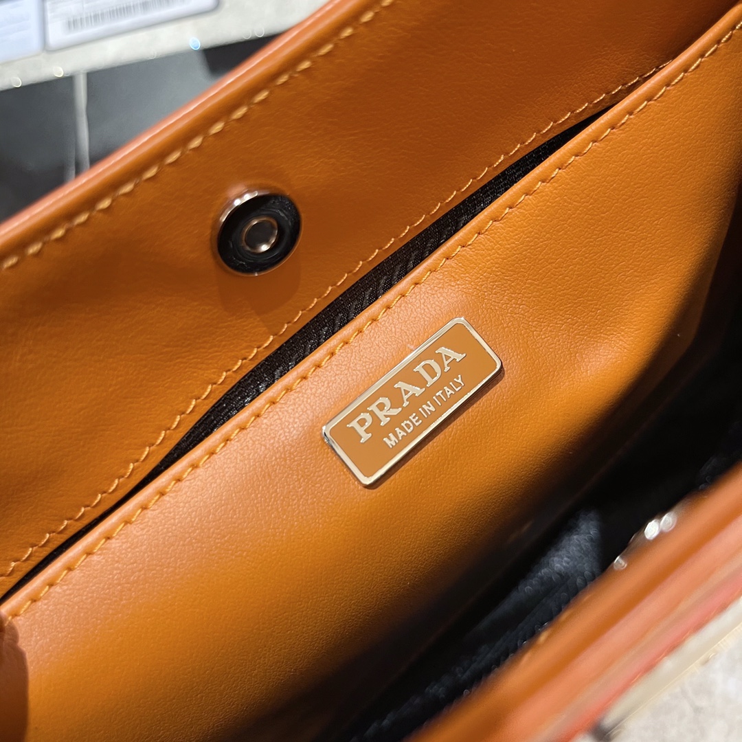 Prada Bags - Image 9