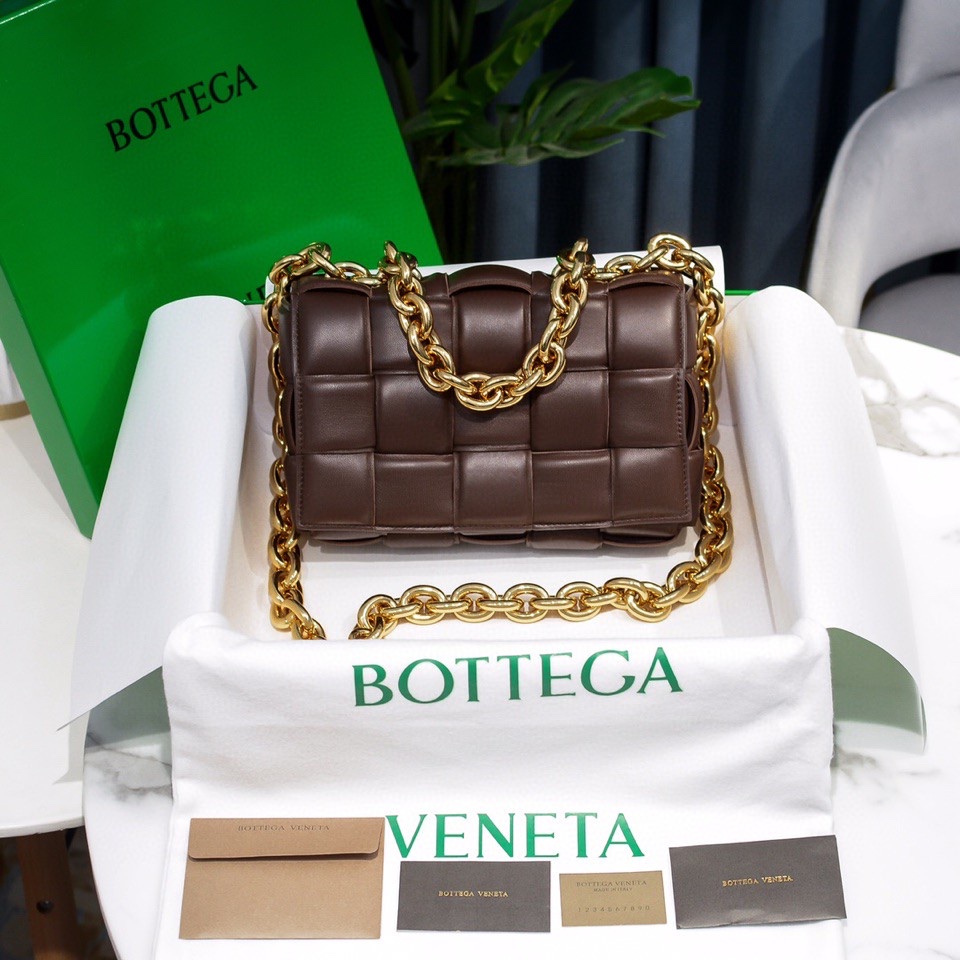 db9bf2_9a0609929cc6418e9984df8865172ea5mv2.jpg Bottega Veneta Shoes - Image 1